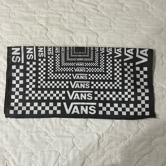 Brown & White Checkerboard Vans Bandana - Picture 2 of 3
